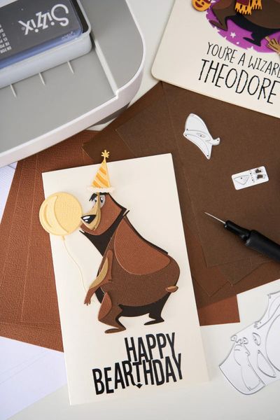 Thinlits Mini Colorize Die Theodore (8pcs) by Tim Holtz
