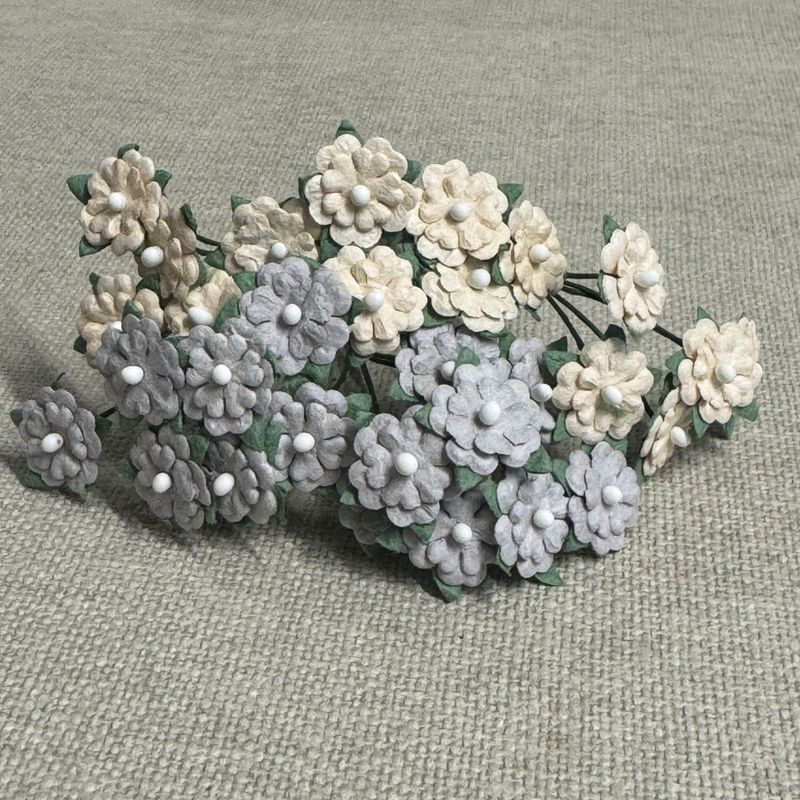 MINIBLOMSTER, BEIGE OG GRÅ