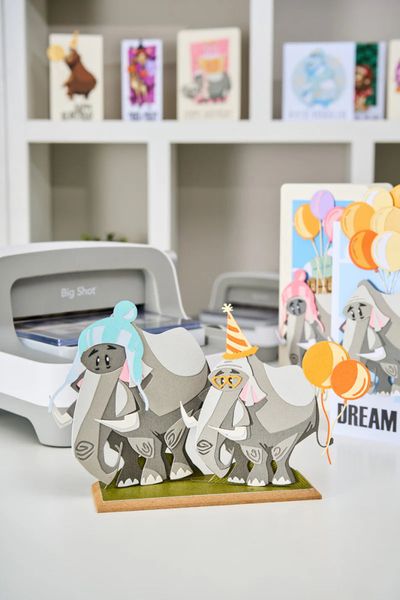 Thinlits Mini Colorize Die Clarence (11pcs) by Tim Holtz