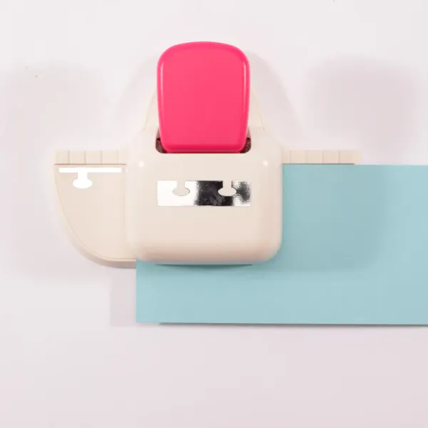 Vaessen Creative • Deep Border Punch File Hole
